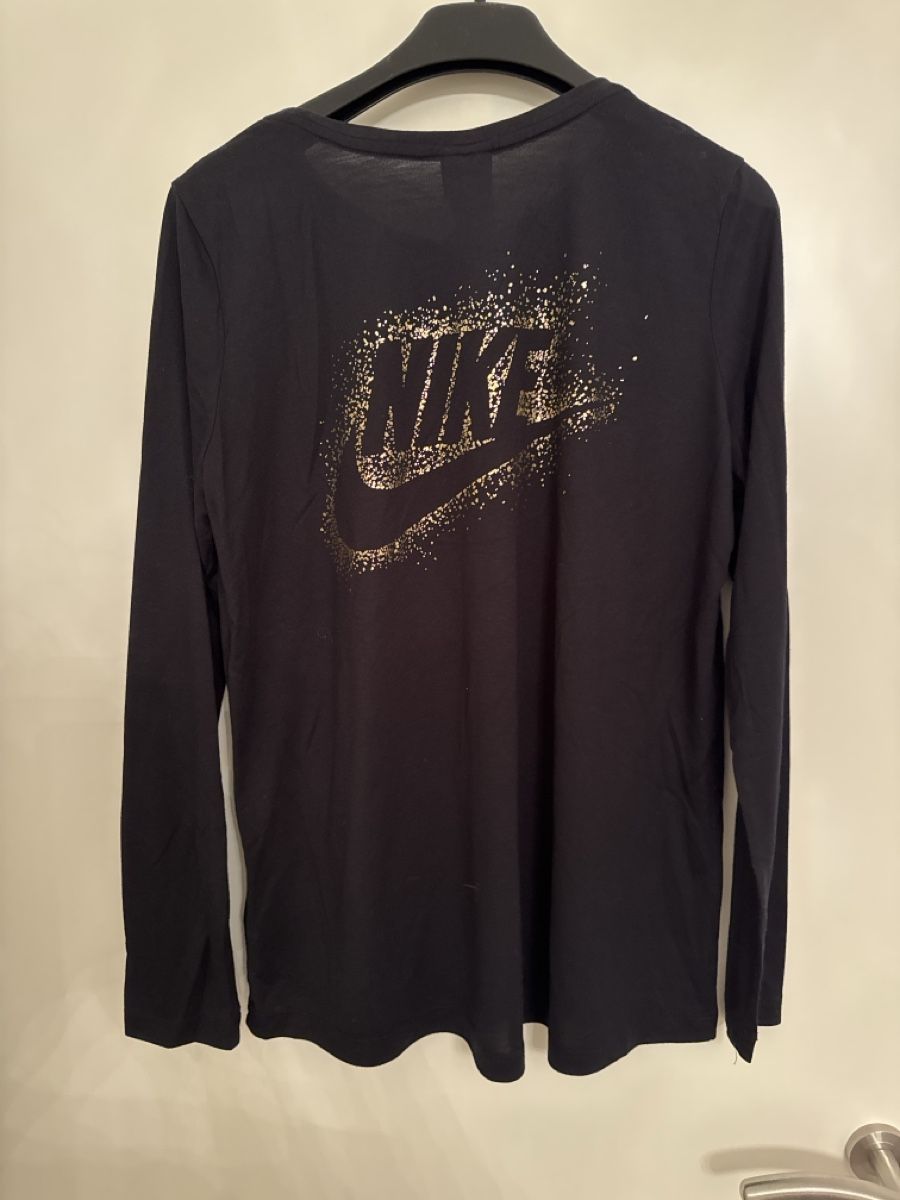 Nike T-Shirts: Nike langarmshirt – Gebraucht aus Kreuzlingen von eli_qm8d 2