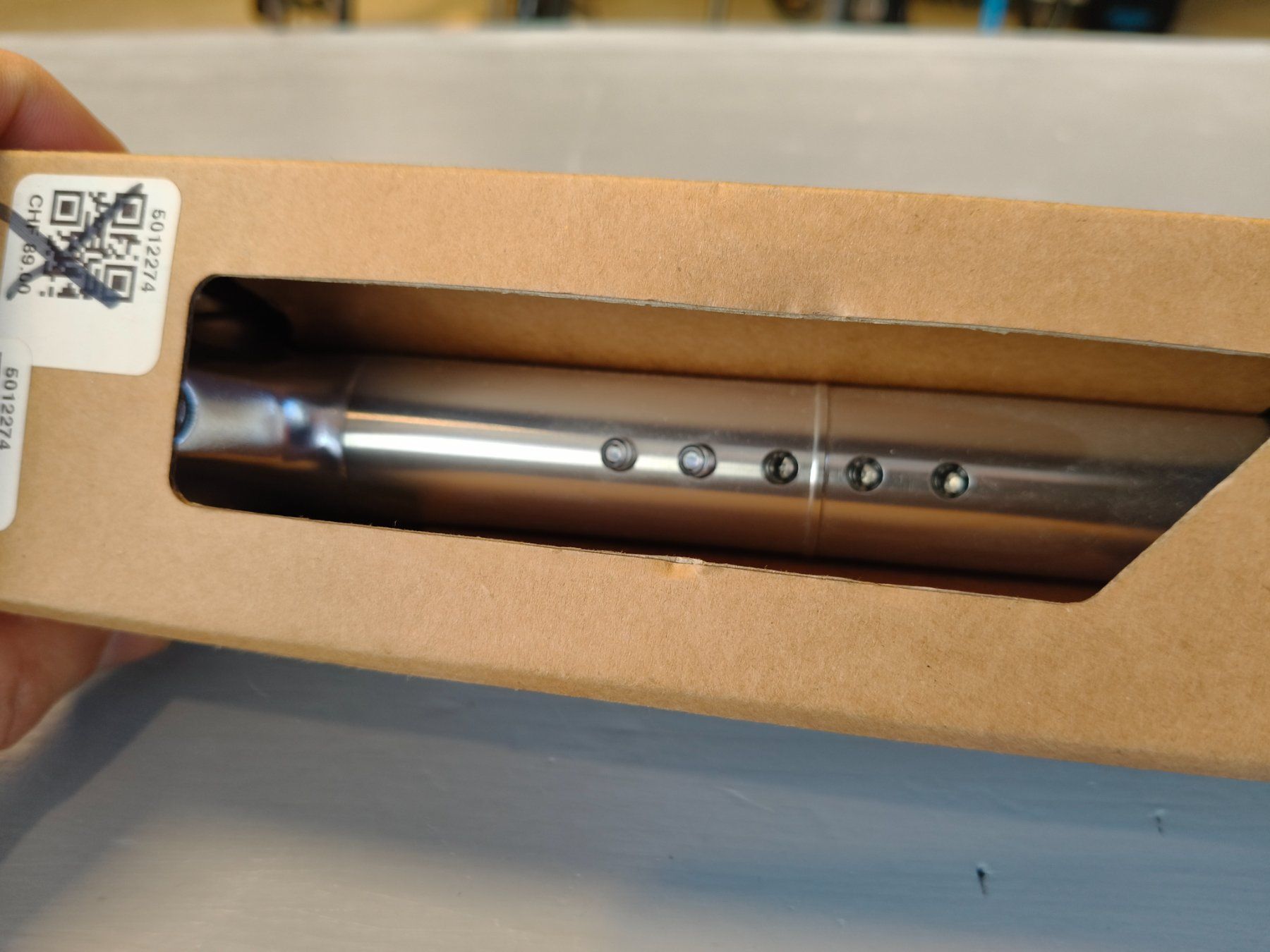 Pezzi di ricambio: Light Skin Led Seatpost, silver, D27.2 mm – Nuovo e nell'imballaggio originale da Bern venduto da ver_97f5 3