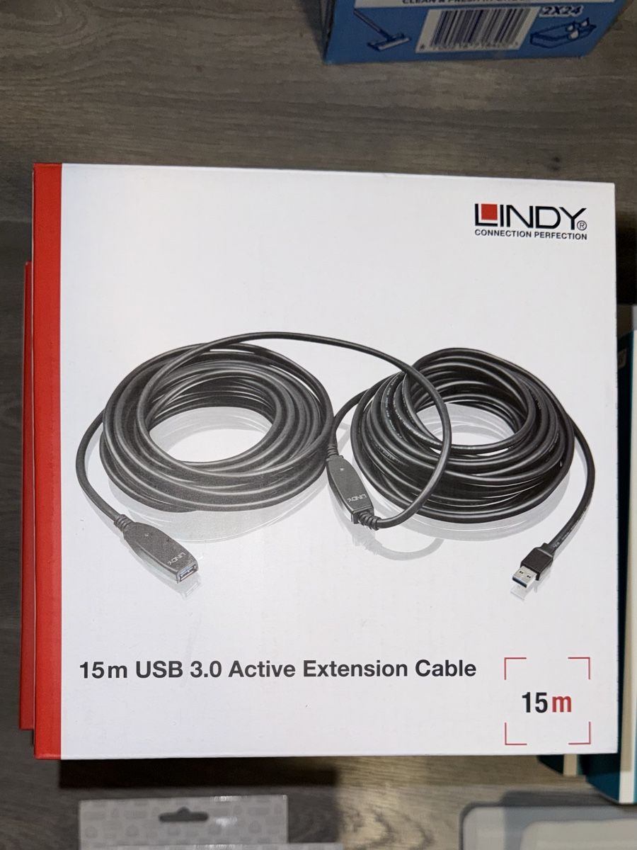 Câbles: Lindy 15M USB 3.0 -> USB 3.0 – Neuf avec emballage d'origine à Oberriet SG par Petros.