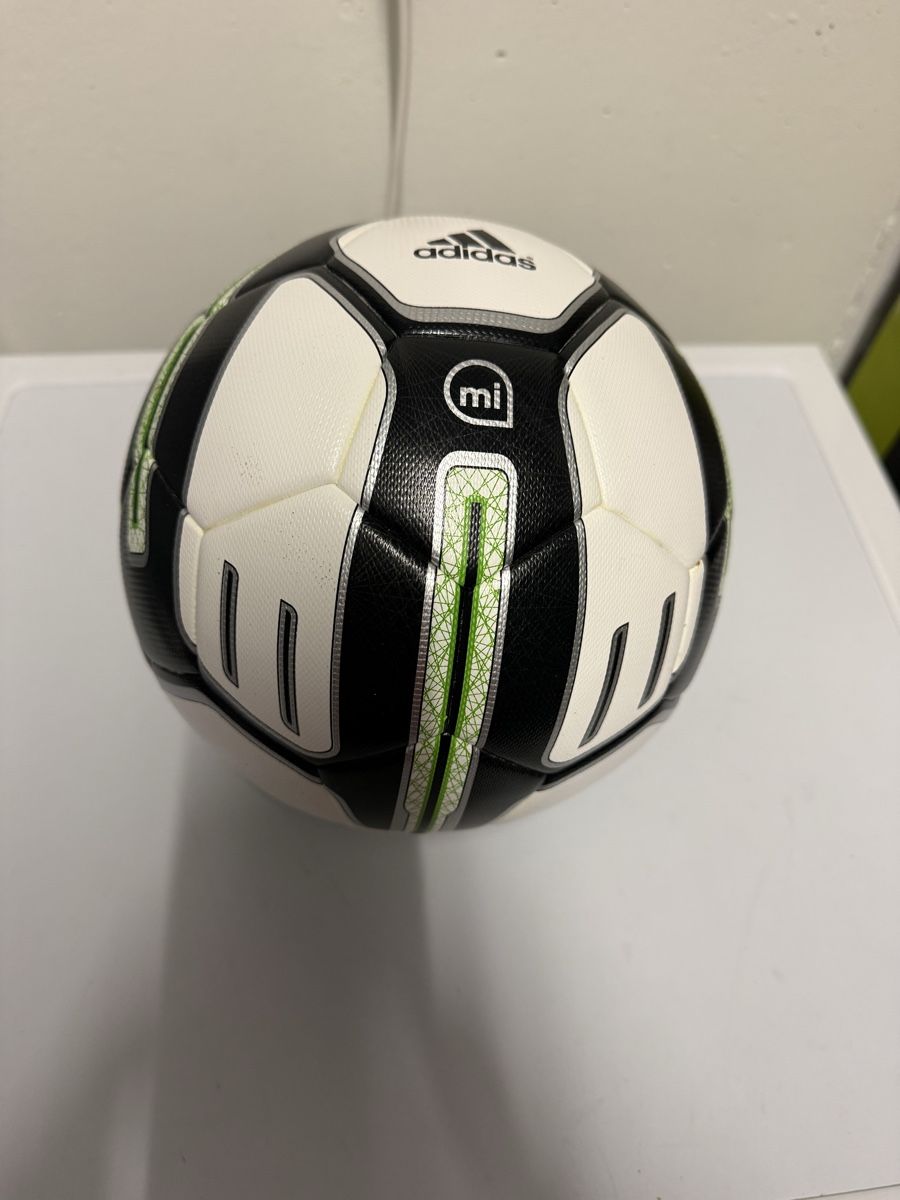 Adidas Palloni: Adidas Fussball – Nuovo (secondo la descrizione) da Sarnen venduto da Molica26