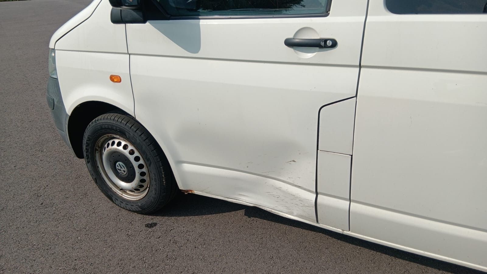 VW Autos: VW T5 2.5 4Motion – D'occasion à Rebstein par TonyRasta-Autohandel 2