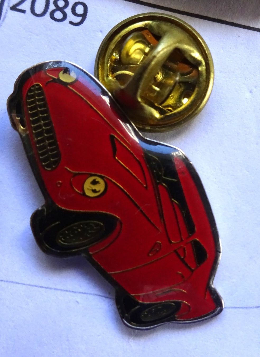 Placchette & Badge: Pin AUTO rot – Usato da Utzenstorf venduto da BUtter81