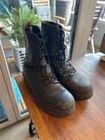 Militärstiefel (Größe M ungefähr 43)