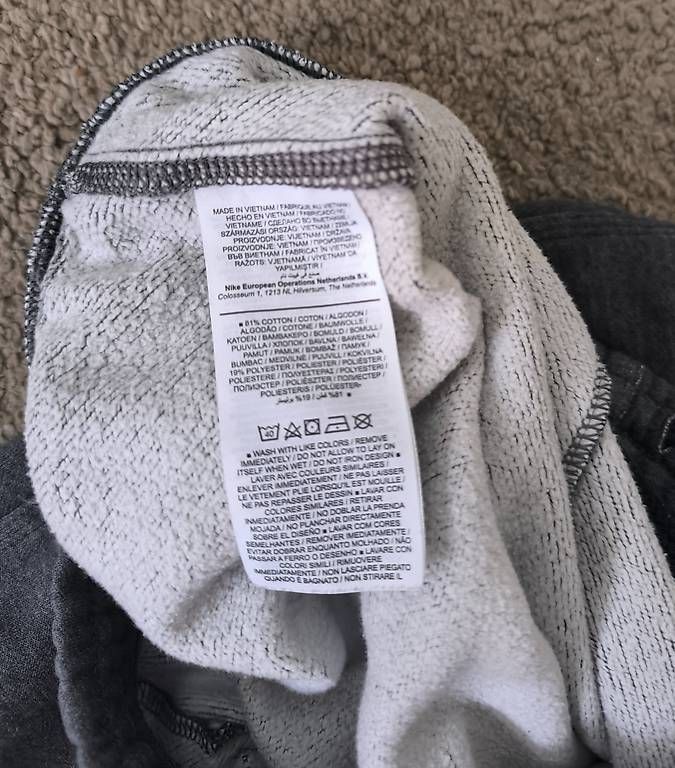 Pantaloni: Nike Jogginghose Grau | Grösse L | 81% Baumwolle – Usato da Pully venduto da vir_58dk 3