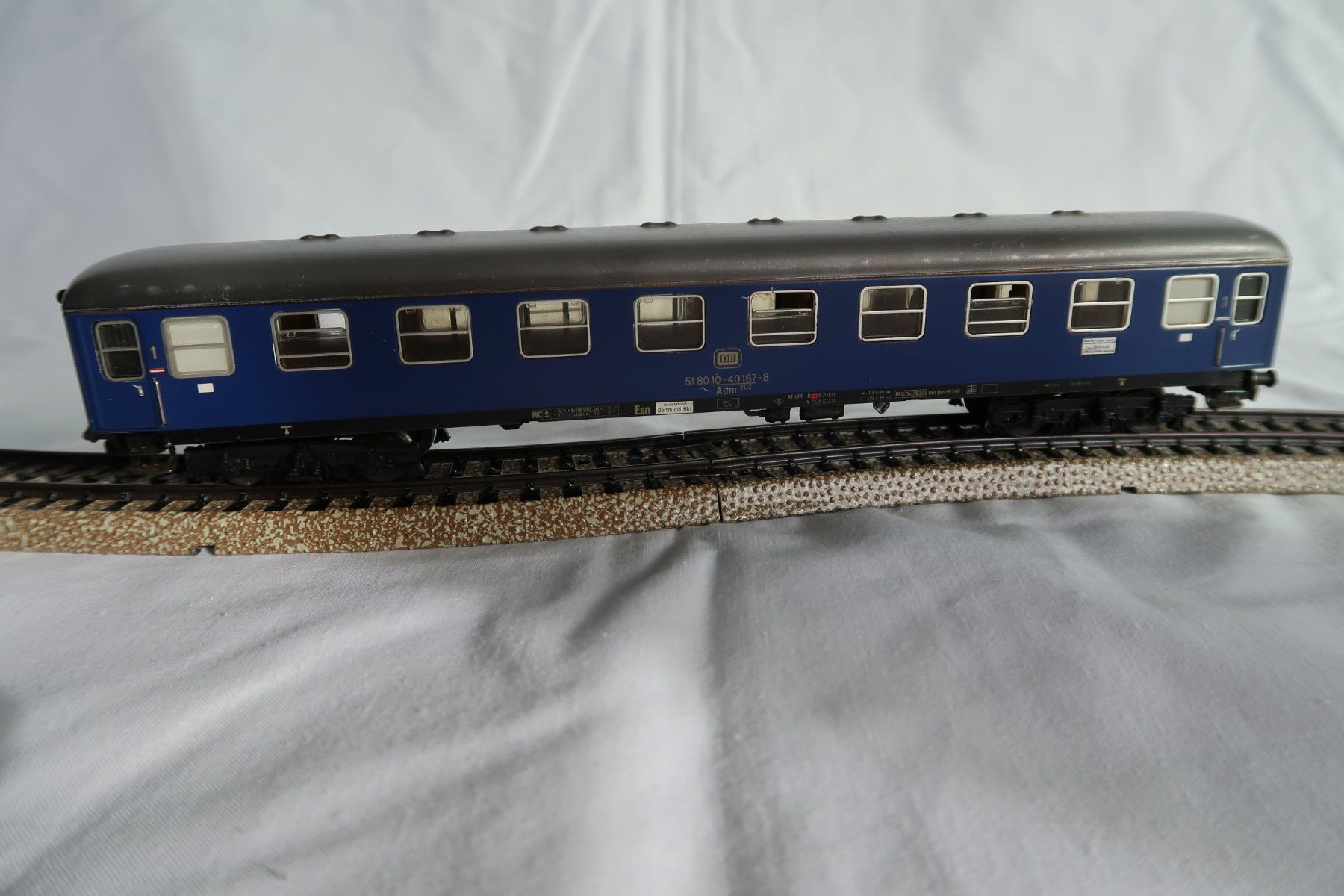 Märklin Modelleisenbahnen: D-Zugwagen Nr. 4027 – Gebraucht aus Hurden von Barth23