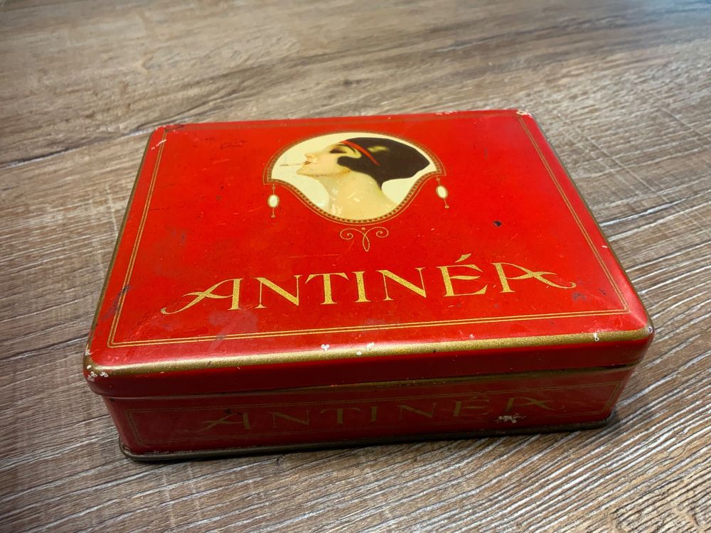 Antike Antinea Zigaretten Dose, rot, Vintage, Rarität! (Gebraucht) in ...