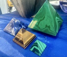 4 schöne Pyramide Mineralsteine✨Top Zustand!