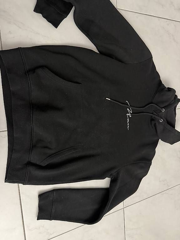 Pullover & Sweatshirts: MAN Pullover Grösse M Schwarz – Gebraucht aus Oftringen von Kad.Ha 1