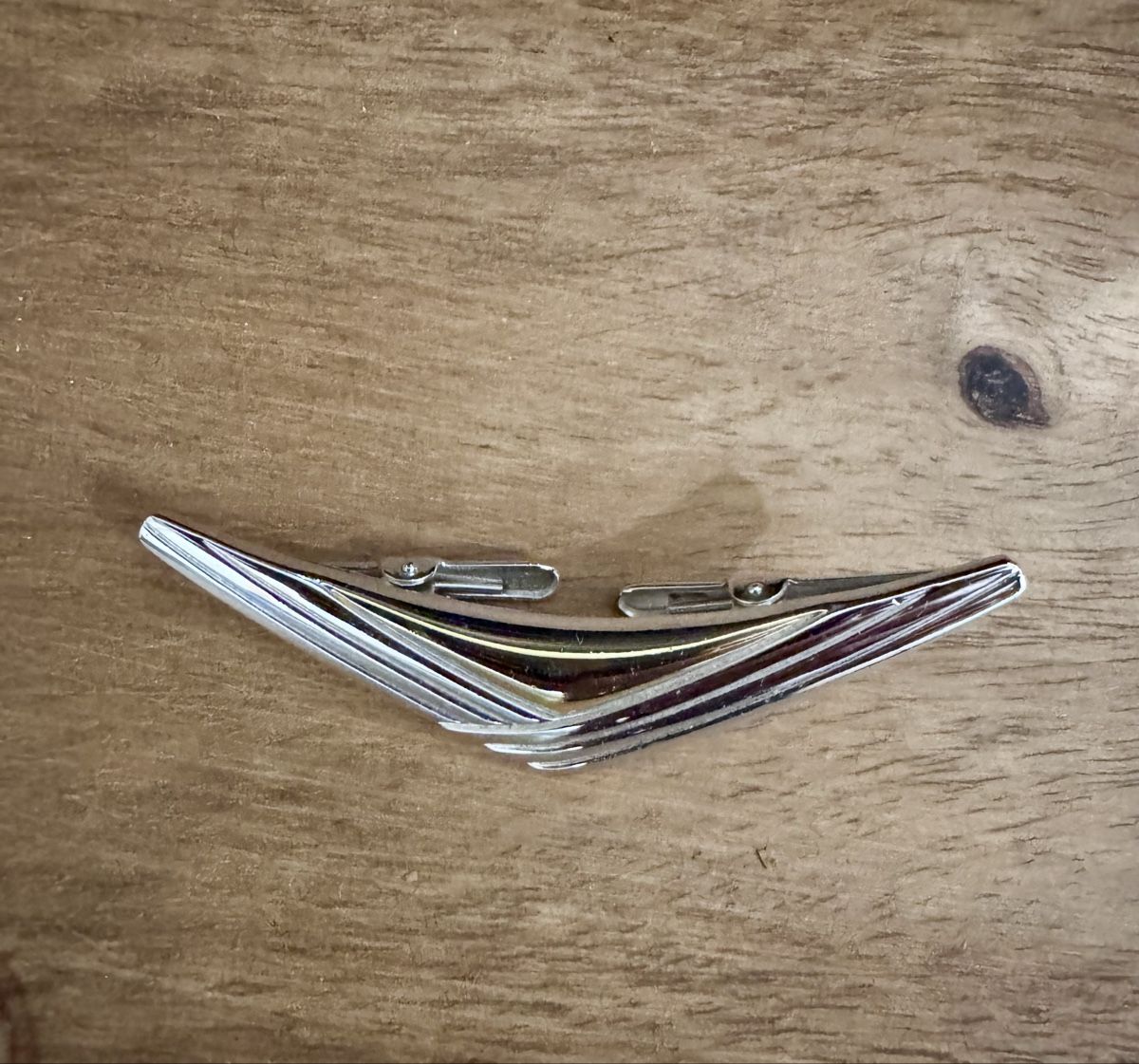 Broschen & Nadeln: Vintage Kühlerfigur Krawatennadel – Neu (gemäss Beschreibung) aus Bäretswil von clothes-freak