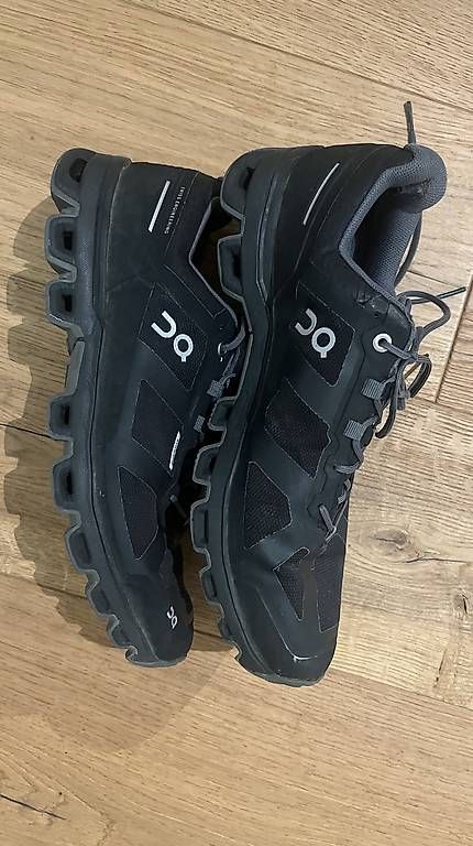 Scarpe da uomo: On Schuhe CoreTex! Nr. 44 – Usato da Otelfingen venduto da Leaping