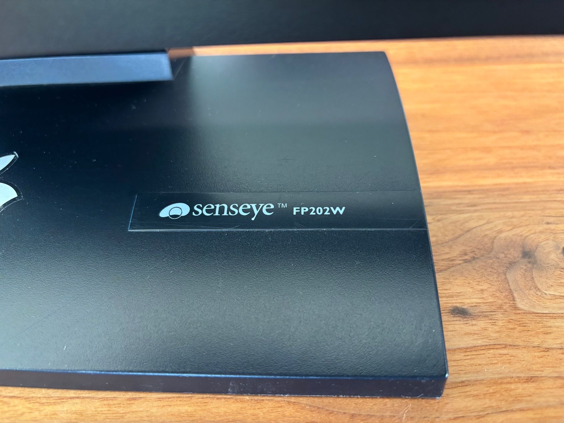Monitor: 2 Monitore 20 und 24“ – Usato da Schötz venduto da sky3000 5