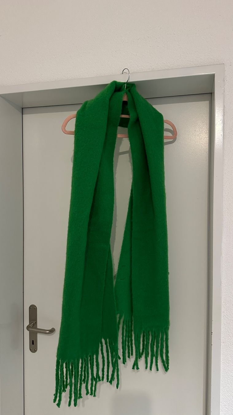 Foulards & écharpes: Stylischer Schal – Neuf (Voir description) à Chur par sivik