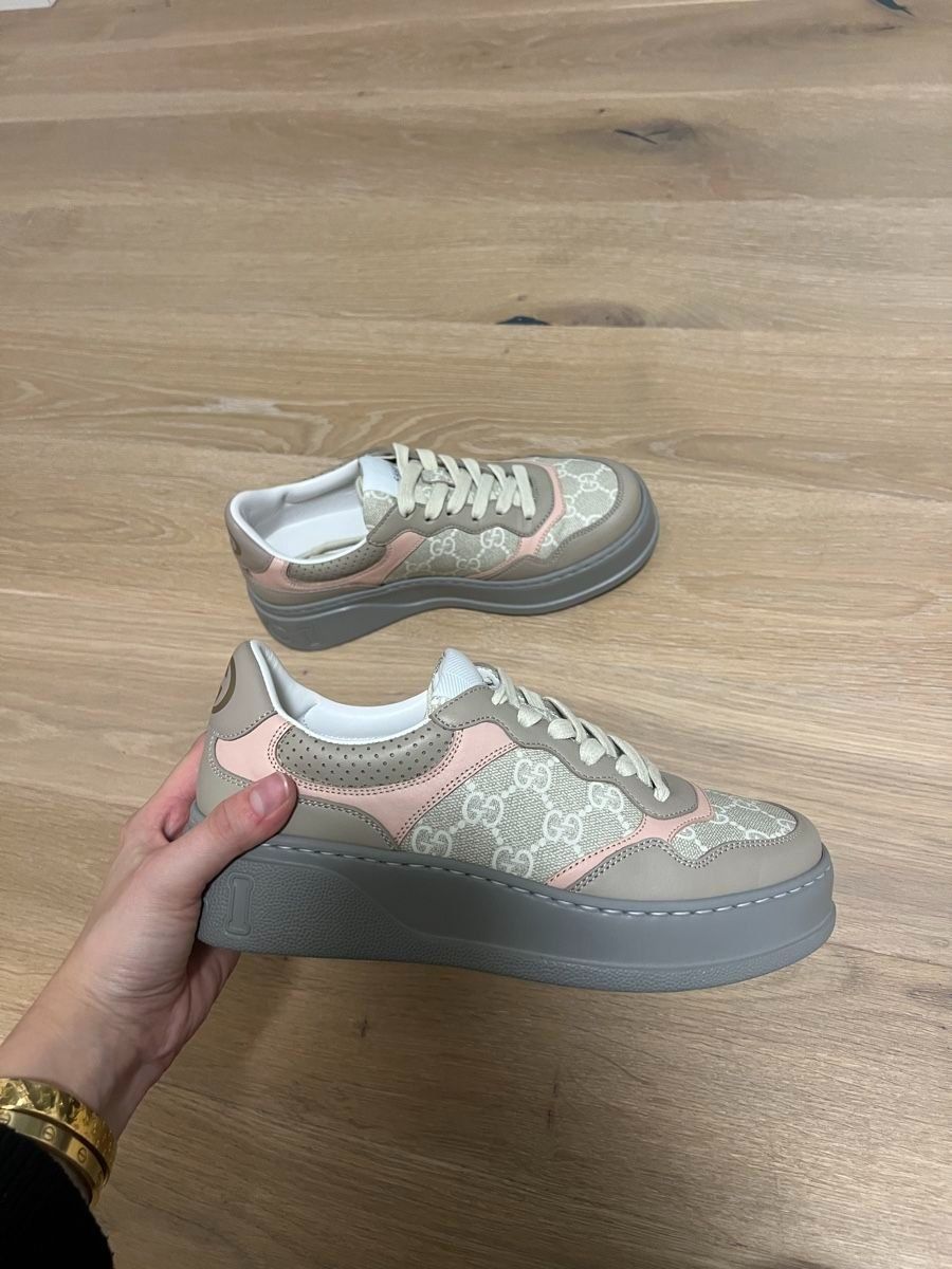 Gucci Damenschuhe: Gucci Sneaker mit GG- Muster - Gr. 37 – Neu (gemäss Beschreibung) aus St. Gallen von TairiZ 2