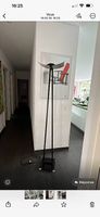 Lampadaire post modern