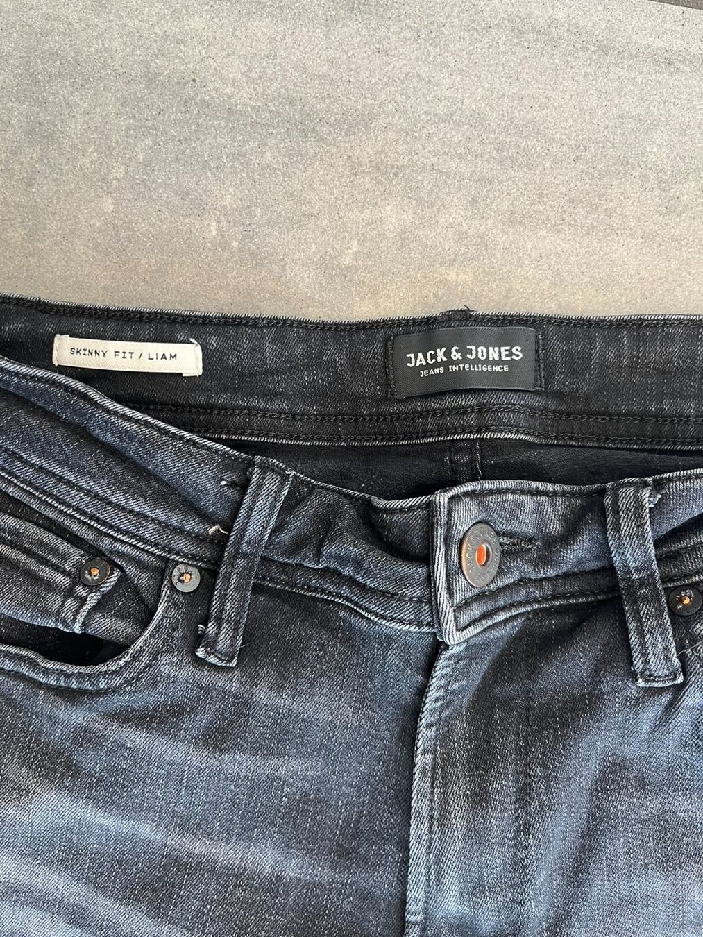 Jack & Jones Jeans: JACK&JONES Jeans Schwarz Ripped – Gebraucht aus Otelfingen von Denis_ZH 3