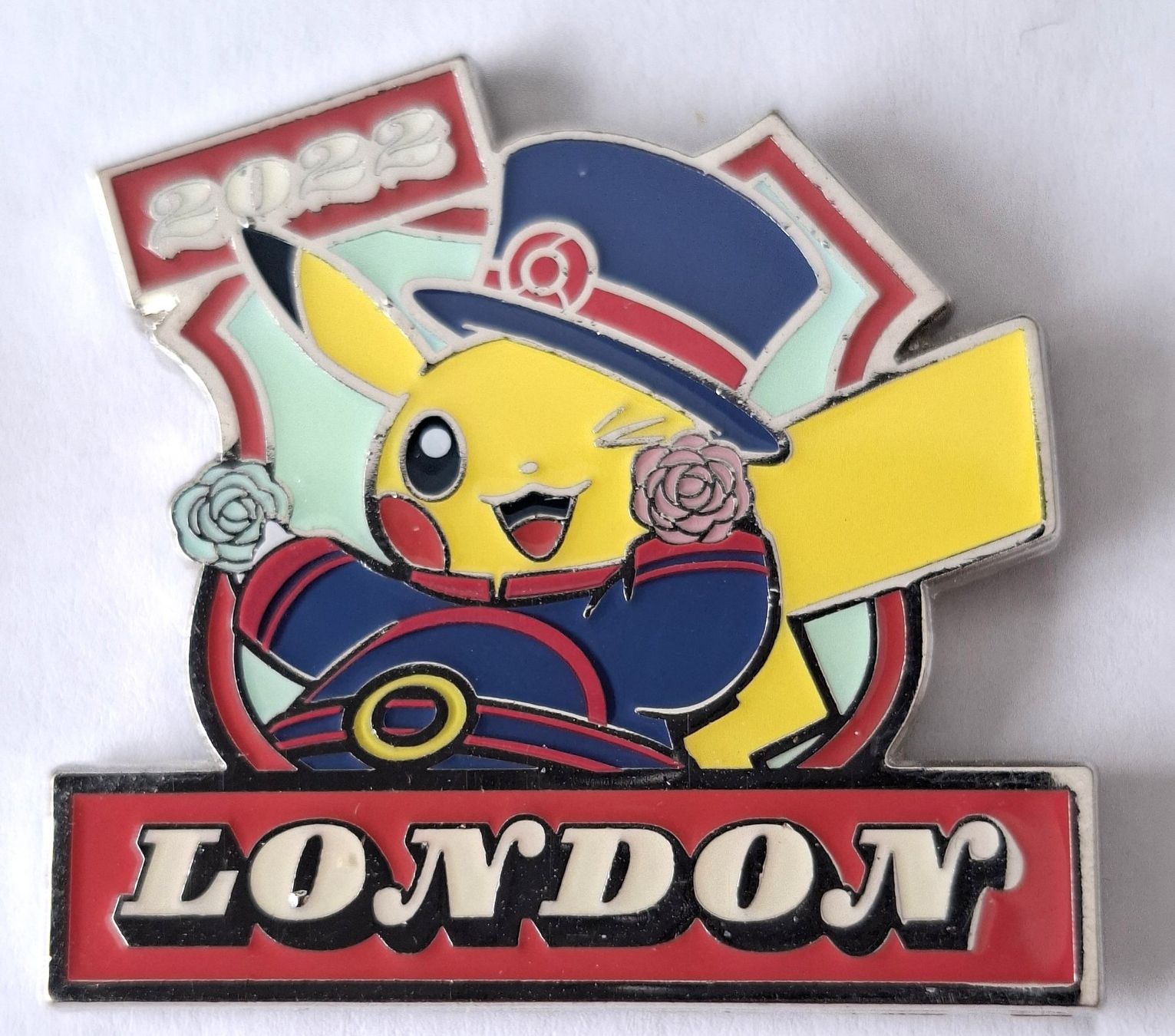 Pokémon Placchette & Badge: Pikachu London Pin 2022 – Usato da Hinterkappelen venduto da Schampus