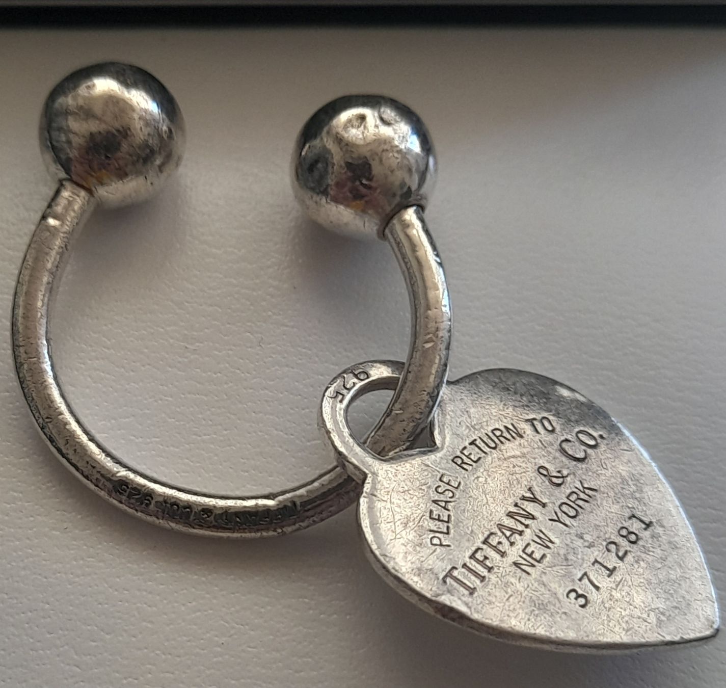 Tiffany & Co. Pendentifs: Objet TIFFANY & CO,en argent 925 – D'occasion à Lausanne par Glam-Luxe 1