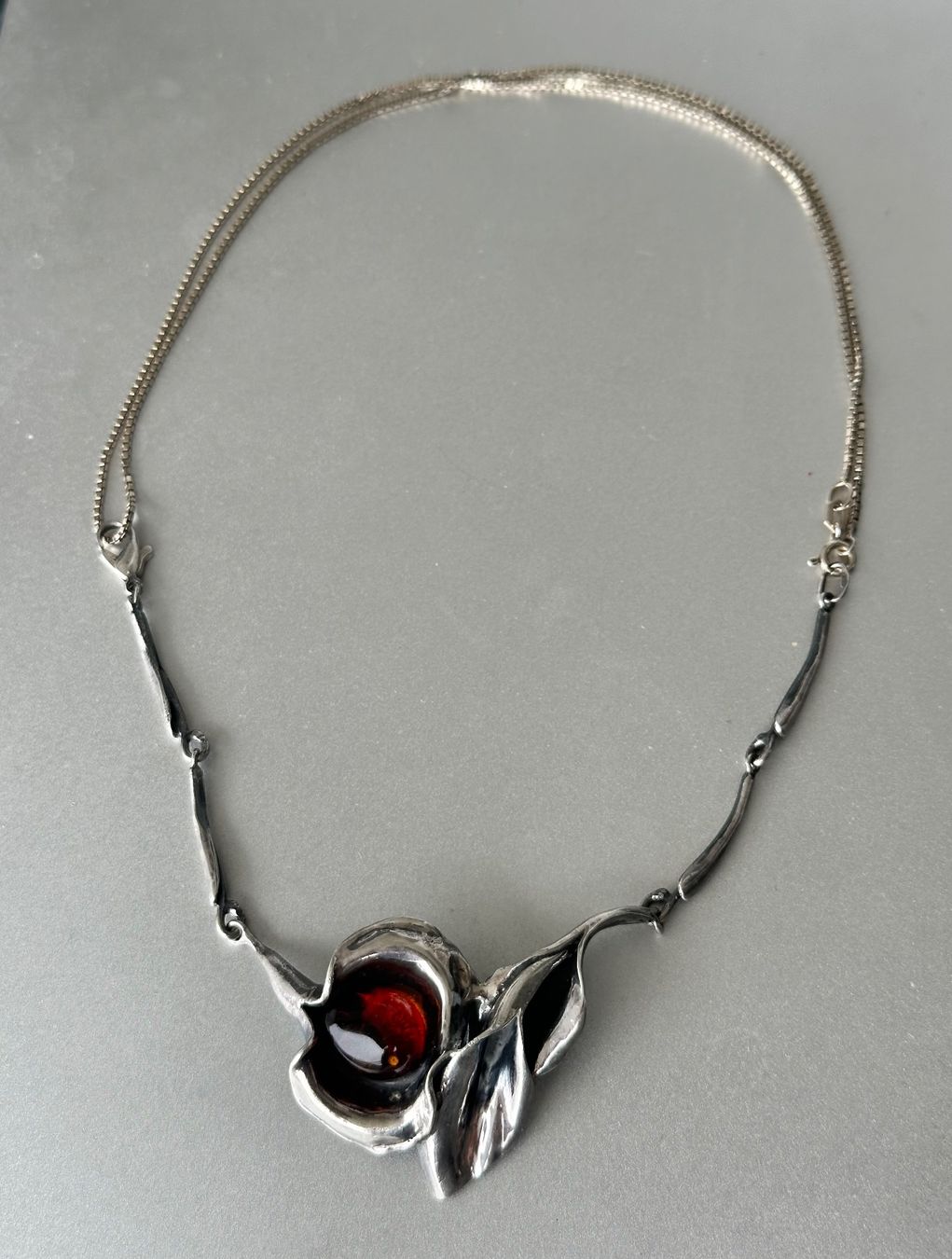 Bracciali & Braccialetti: Vintage Silber Armband/Anhänger mit Bernstein – Usato da Onex venduto da Antiqueshow 4