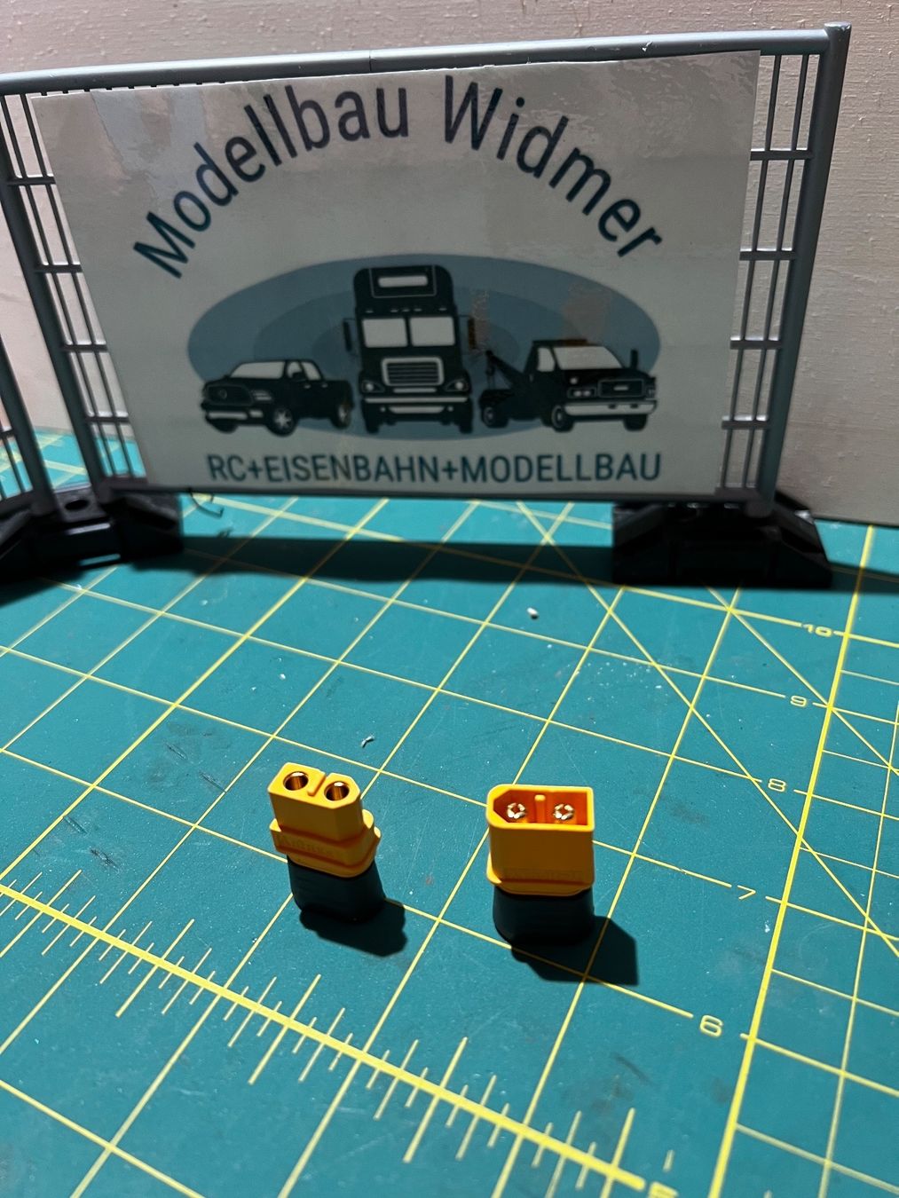 Modellismo RC: Stecker/Buchse XT60 – Nuovo e nell'imballaggio originale da Altdorf UR venduto da modellbau-widmer 1
