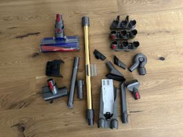 Lot d’accessoires aspirateur Dyson V11