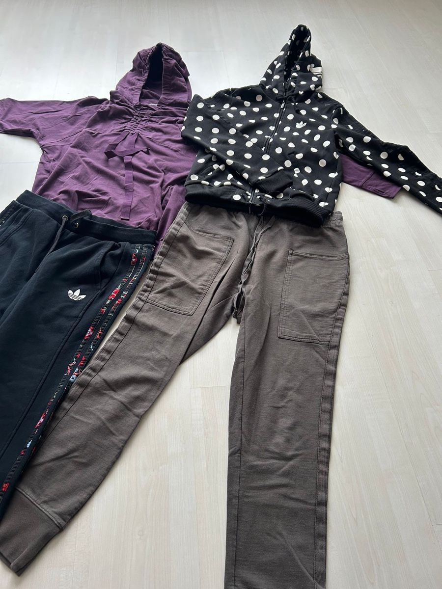 Adidas Lotti di vestiti: Training Set Asics/ Adidas Damen S – Usato da Herzogenbuchsee venduto da ameise02