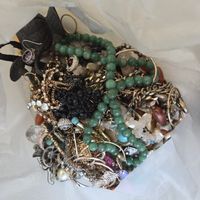 Schmuck Lot aus Schrankfund