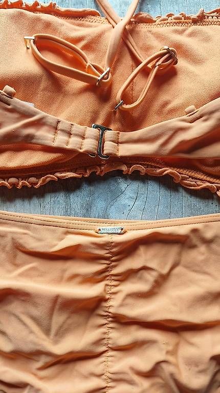 Costumi da bagno & Bikini: Hollister Bikini neuwertig M orange – Usato da Rüti ZH venduto da la-93 2