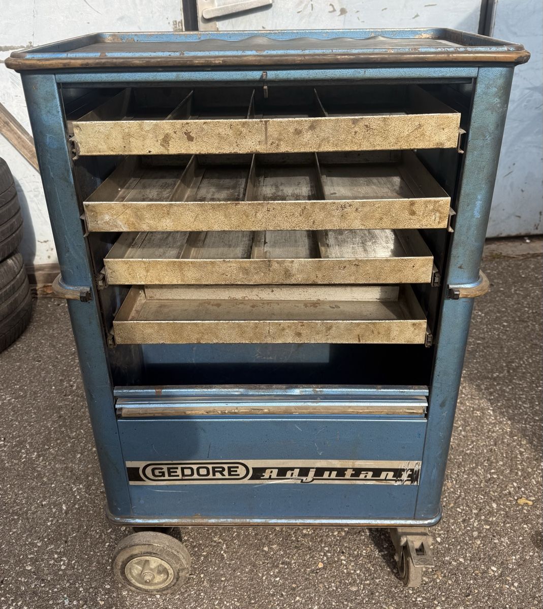Gedore Tous les outils: Gedore Werkstattwagen  – D'occasion à Liestal par Tschopp77