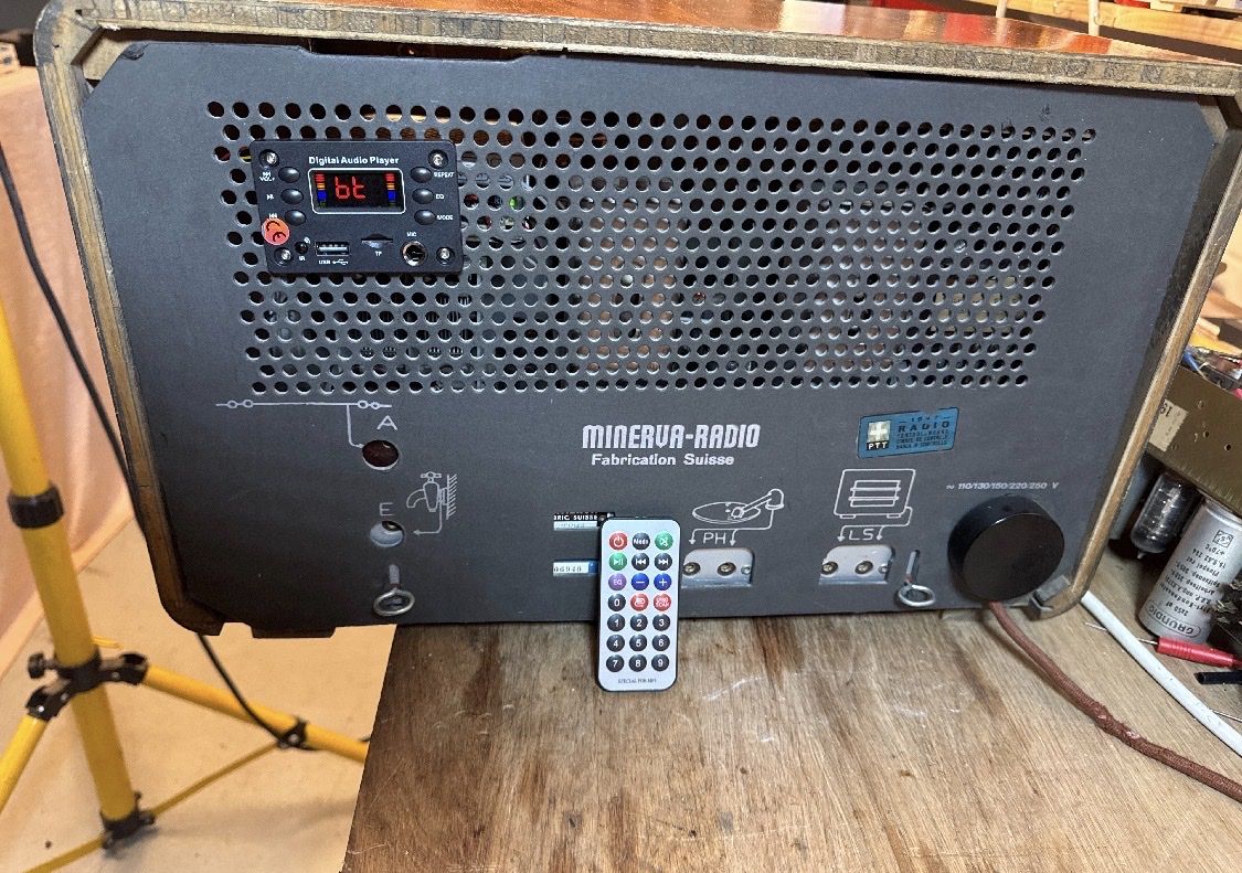 Radios: Minerva Radio mit Bluetooth 1948 mit Garantie – Gebraucht aus Neuwilen von Radio_a_Vavole_8566 2