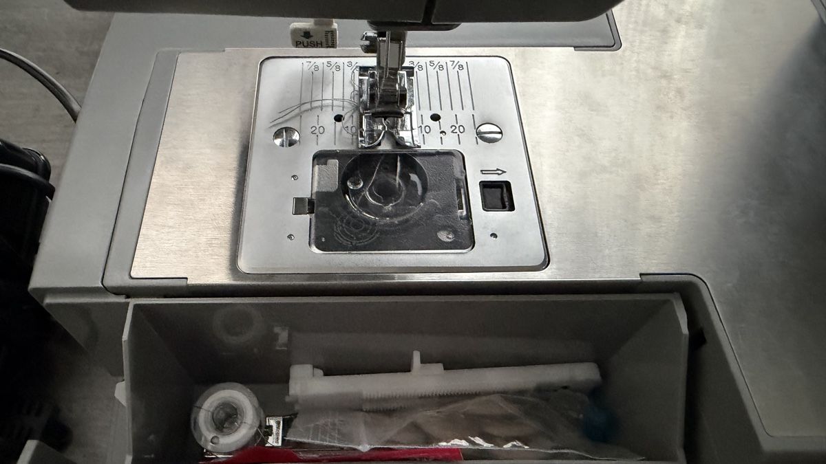 Singer Macchine da cucire: Singer 4423 Nähmaschine – Nuovo (secondo la descrizione) da Oberentfelden venduto da sun_zf2q 3