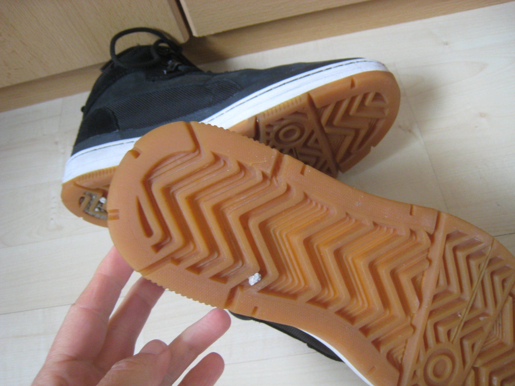 Scarpe da uomo: PARK Authority P/A  Schuhe  Sneaker  Gr. 39.5 – Usato da Dättlikon venduto da Mamakuga 7