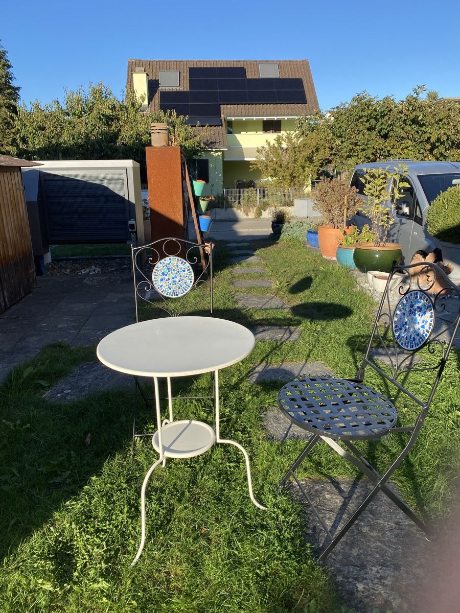 Set di tavolo e panche: Bistro Balkon Set Gartentisch mit Stühlen – Usato da Wiesendangen venduto da argon03 2