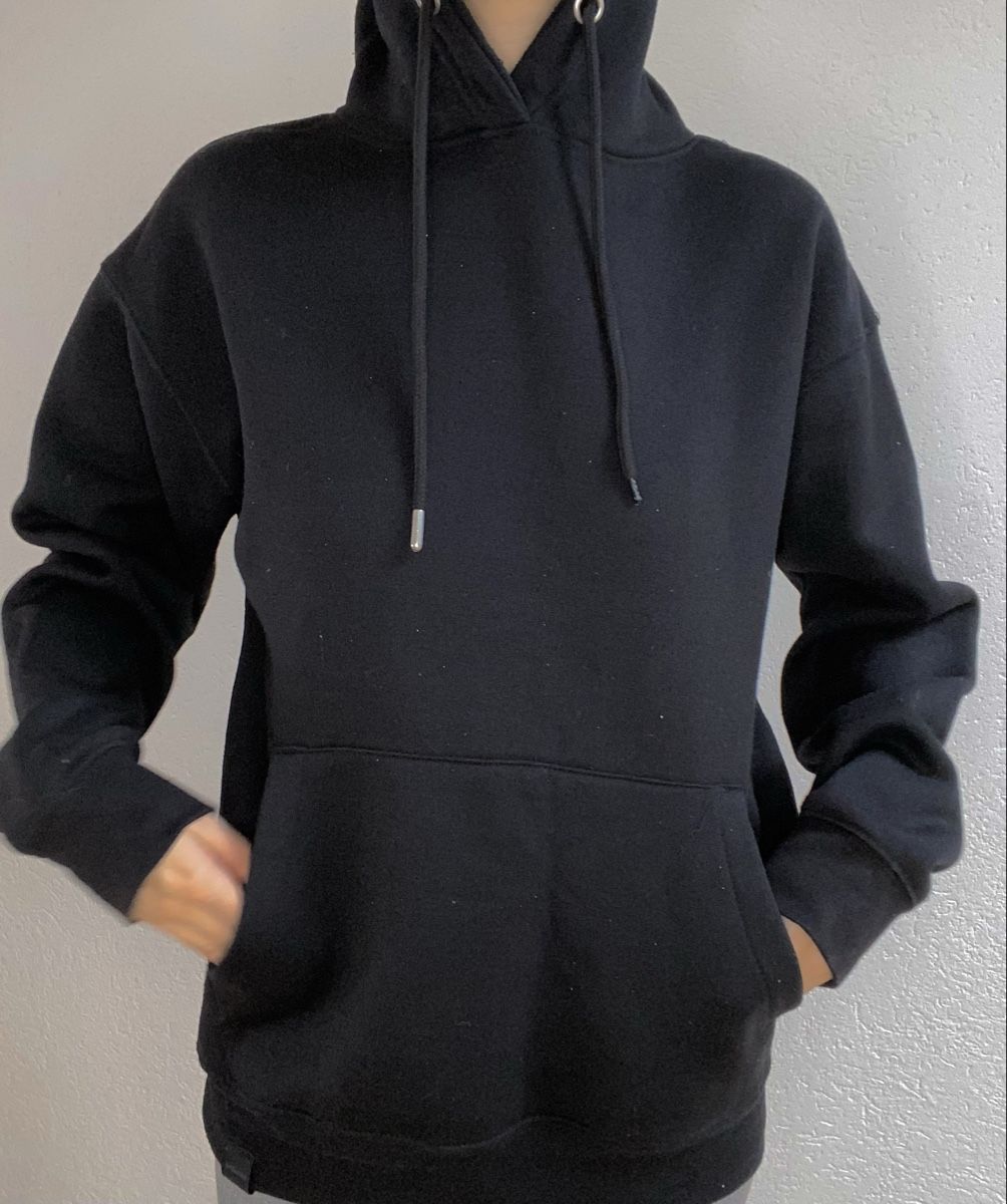 Pull&Bear Maglioni & Felpe: Pull&Bear Schwarzer Hoodie, Gr. Xs-S – Usato da Kriens venduto da sch_v6nl