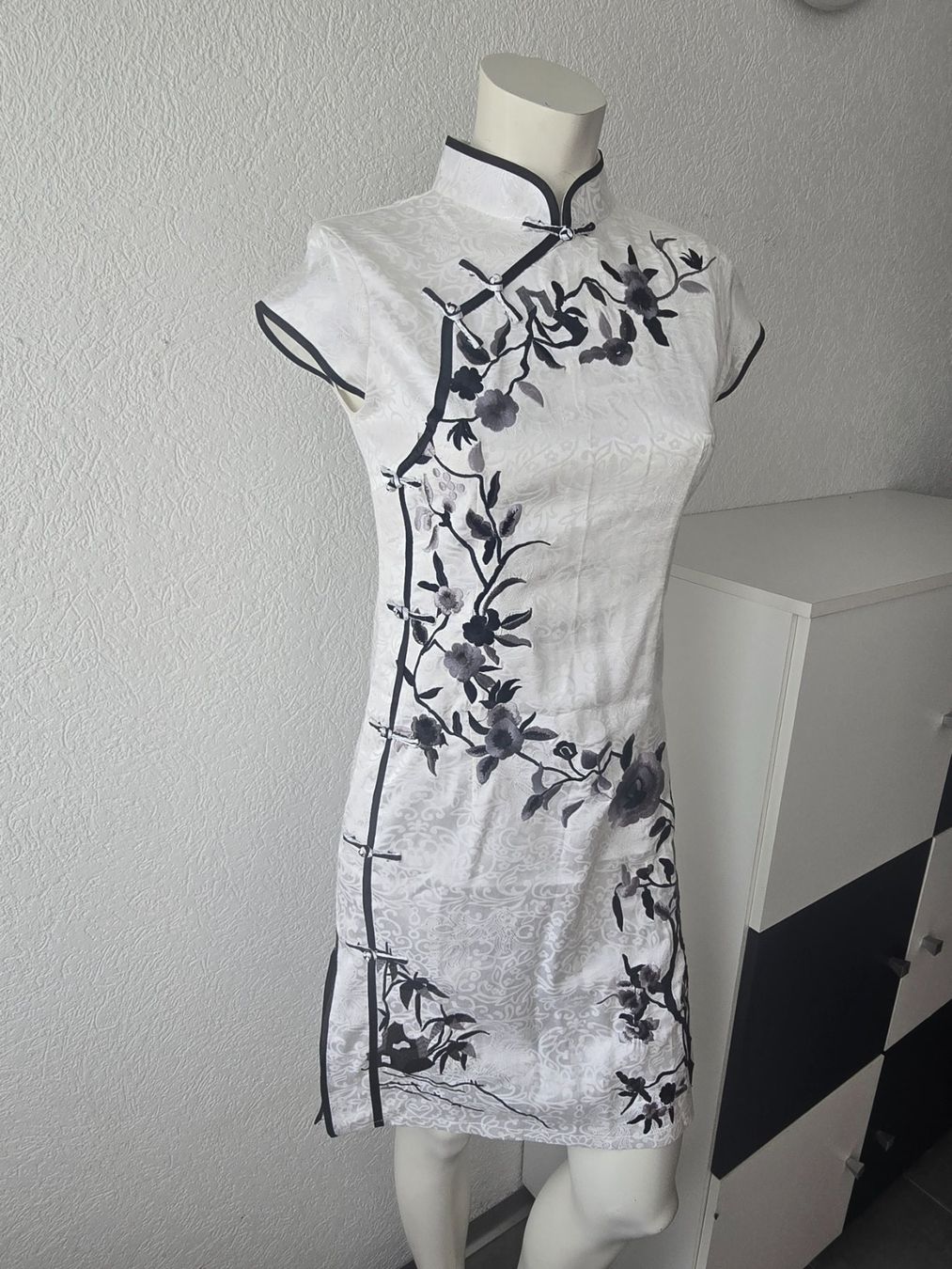Kleider: Robe style  "Chinoise" T- S – Neu (gemäss Beschreibung) aus Les Verrières von kitel79 2