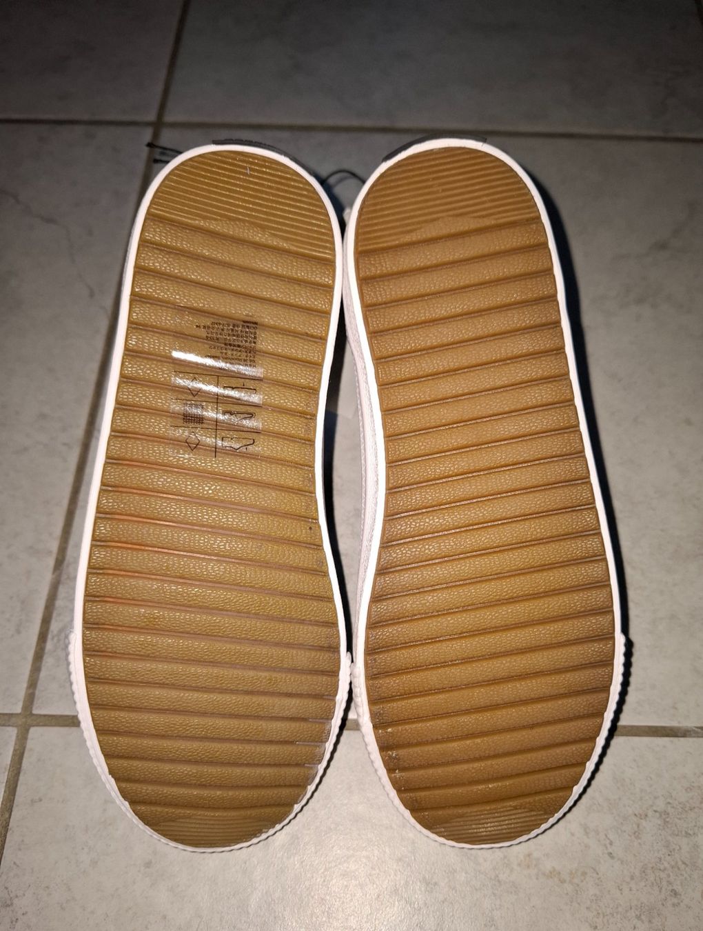 H&M Scarpe per ragazzi: Sneaker mit Warmen Innenfutter gr.32 – Nuovo e nell'imballaggio originale da Oberurnen venduto da rotty80 4