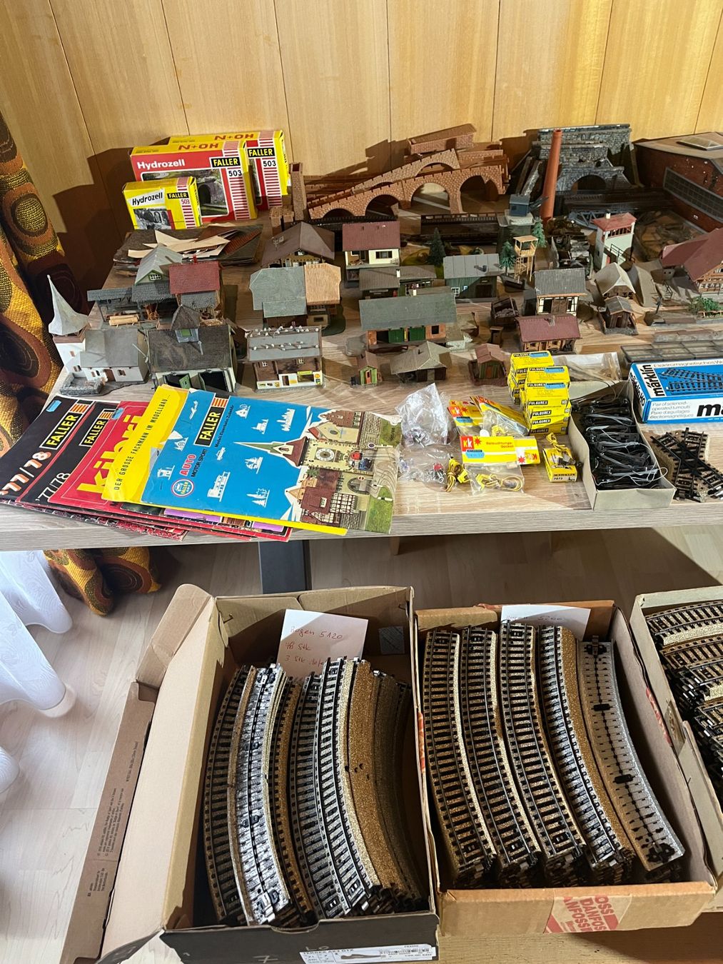 Märklin Modellini di ferrovie: Märklin Eisenbahnanlage h0 – Usato da Eggiwil venduto da Harleyman54 2