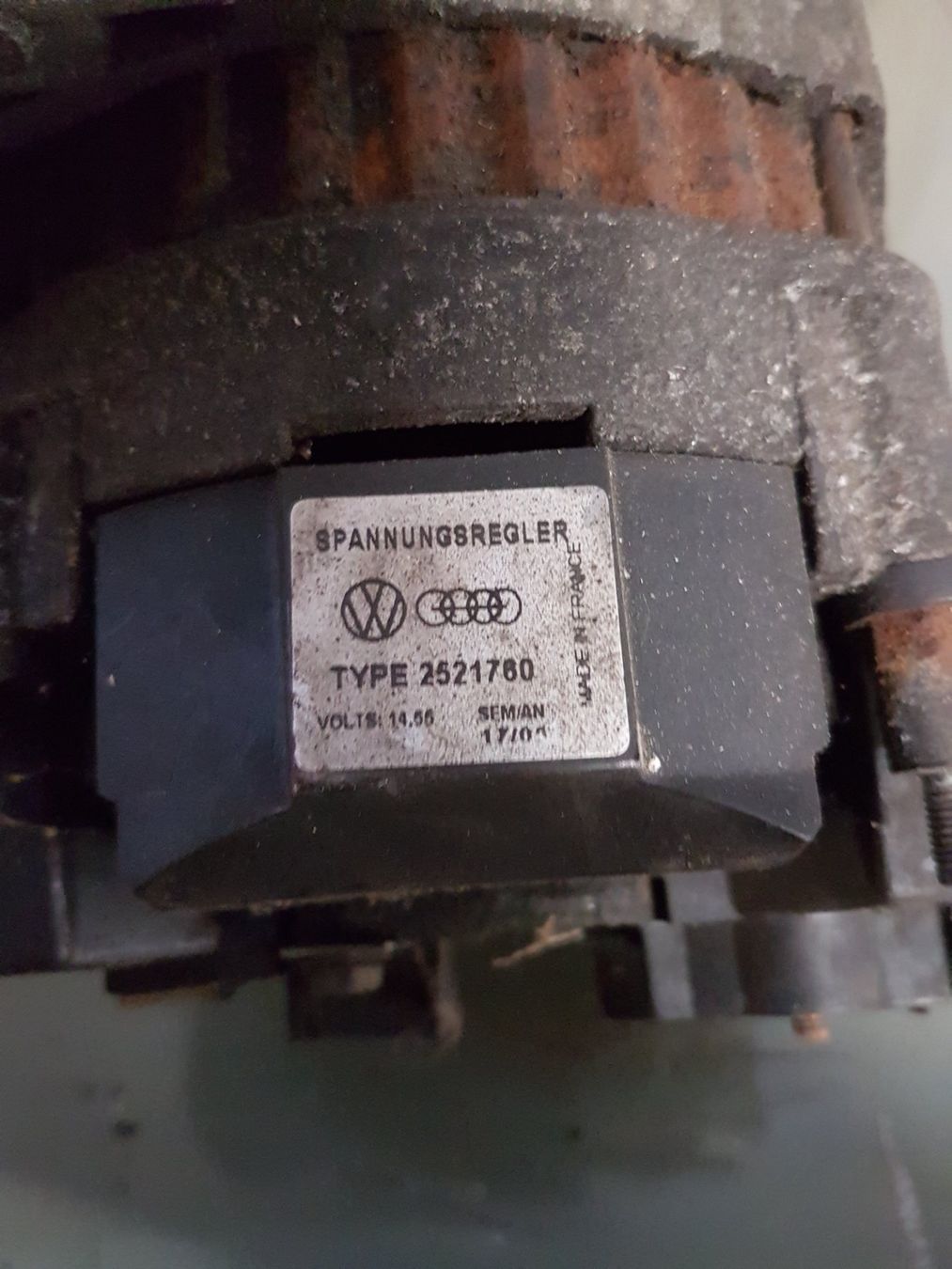 Volkswagen Tutti pezzi di ricambio auto: Vw Alternator – Usato da kölliken venduto da TerryCash 3