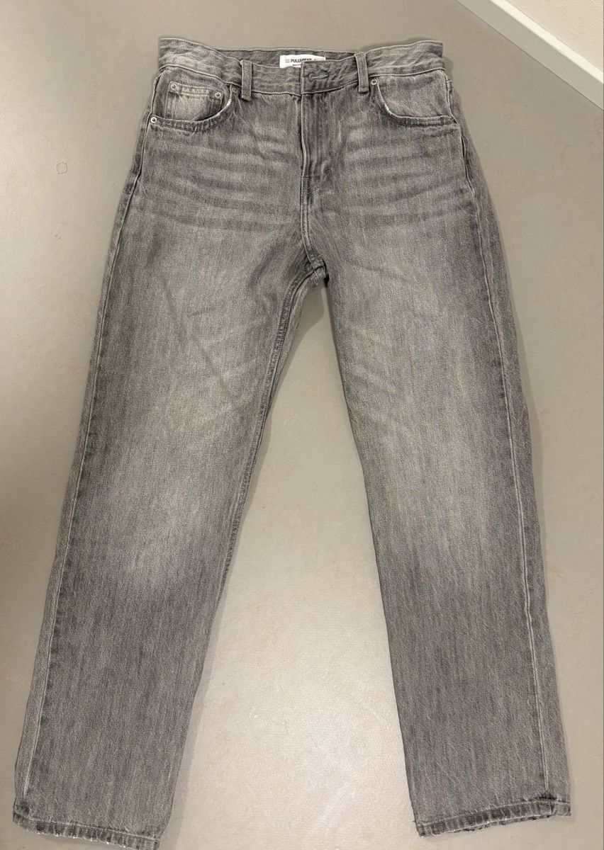 Pull&Bear Jeans: Pull&Bear Grey Jeans – Nuovo (secondo la descrizione) da Kriens venduto da ann_er02