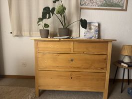 Holzkommode