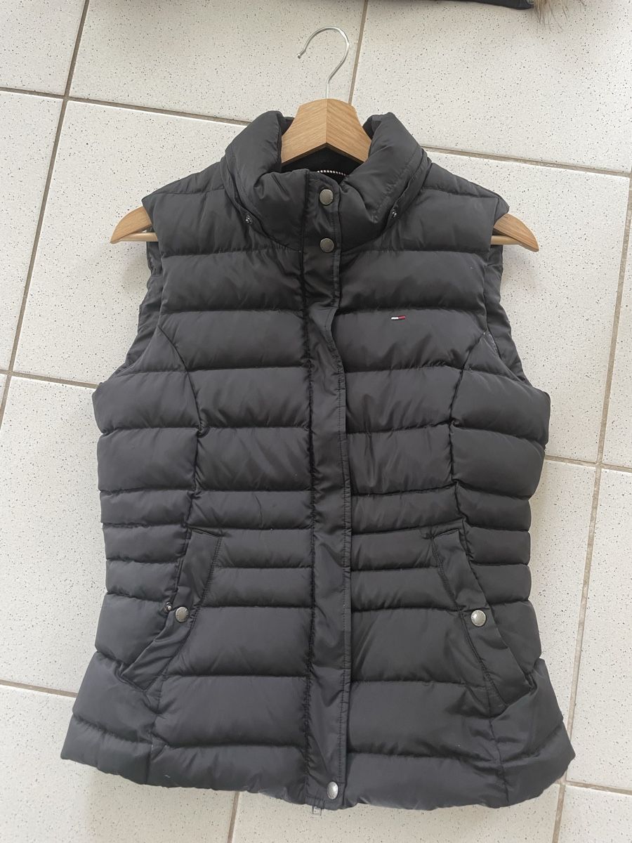 Tommy Hilfiger Giacche: Ärmellose Jacke - Tommy Hilfiger – Usato da Bergdietikon venduto da oce_m7mj