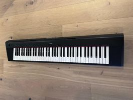 Yamaha NP-30 Portable Grand E-Piano – 76 Tasten