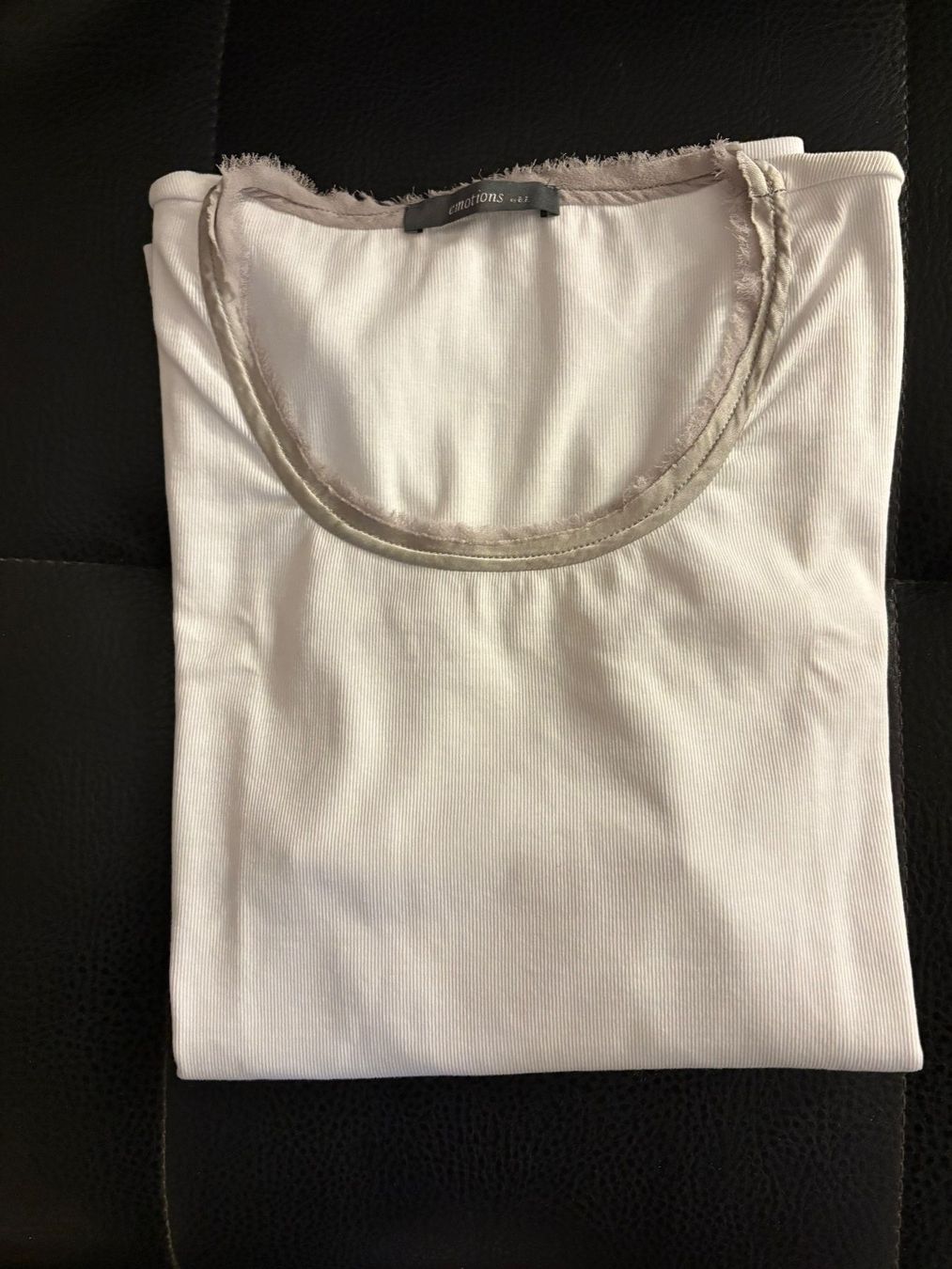 T-shirt: Shirt, Marke emotions, weiss, M – Usato da Luzern venduto da Roger3022