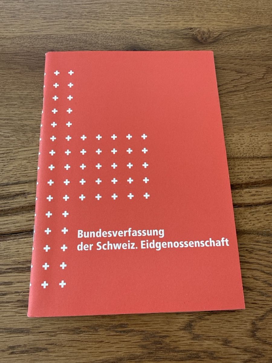 Libri: Bundesverfassung der Schweiz. Eidgenossenschaft – Nuovo (secondo la descrizione) da Winterthur venduto da Benjiro11