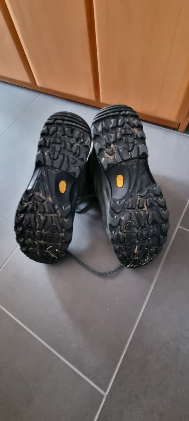 Lowa Herrenschuhe: Wanderschuh LOWA – Gebraucht aus Mädris-Vermol von lillie81 2