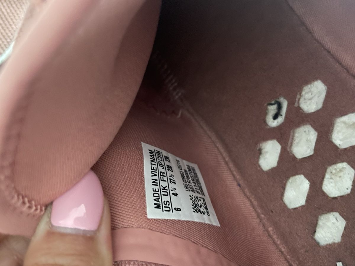 Adidas Damenschuhe: ADIDAS Sneaker, Grösse 37 1/3, Farbe rosa – Gebraucht aus Oberdiessbach von ram_b26k 3
