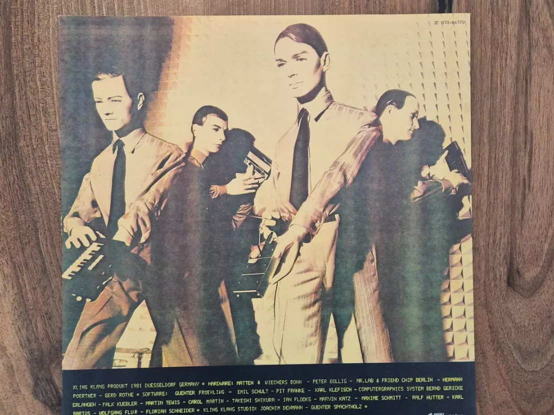 Schallplatten: Kraftwerk - Computer World – Gebraucht aus Emmenbrücke von eneredi 2