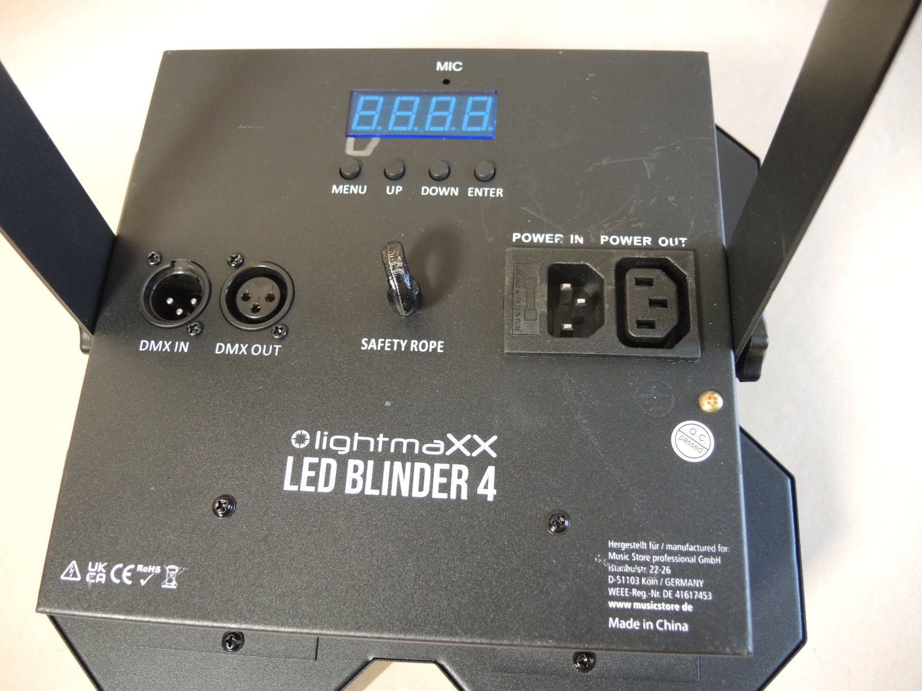 Lampes: lightmaxx LED BLINDER 4 Scheinwerfer 4x50 Watt – D'occasion à Rorschach par maeck8 3