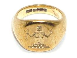 Antiker Goldring mit schottischer Wappen-Gravur