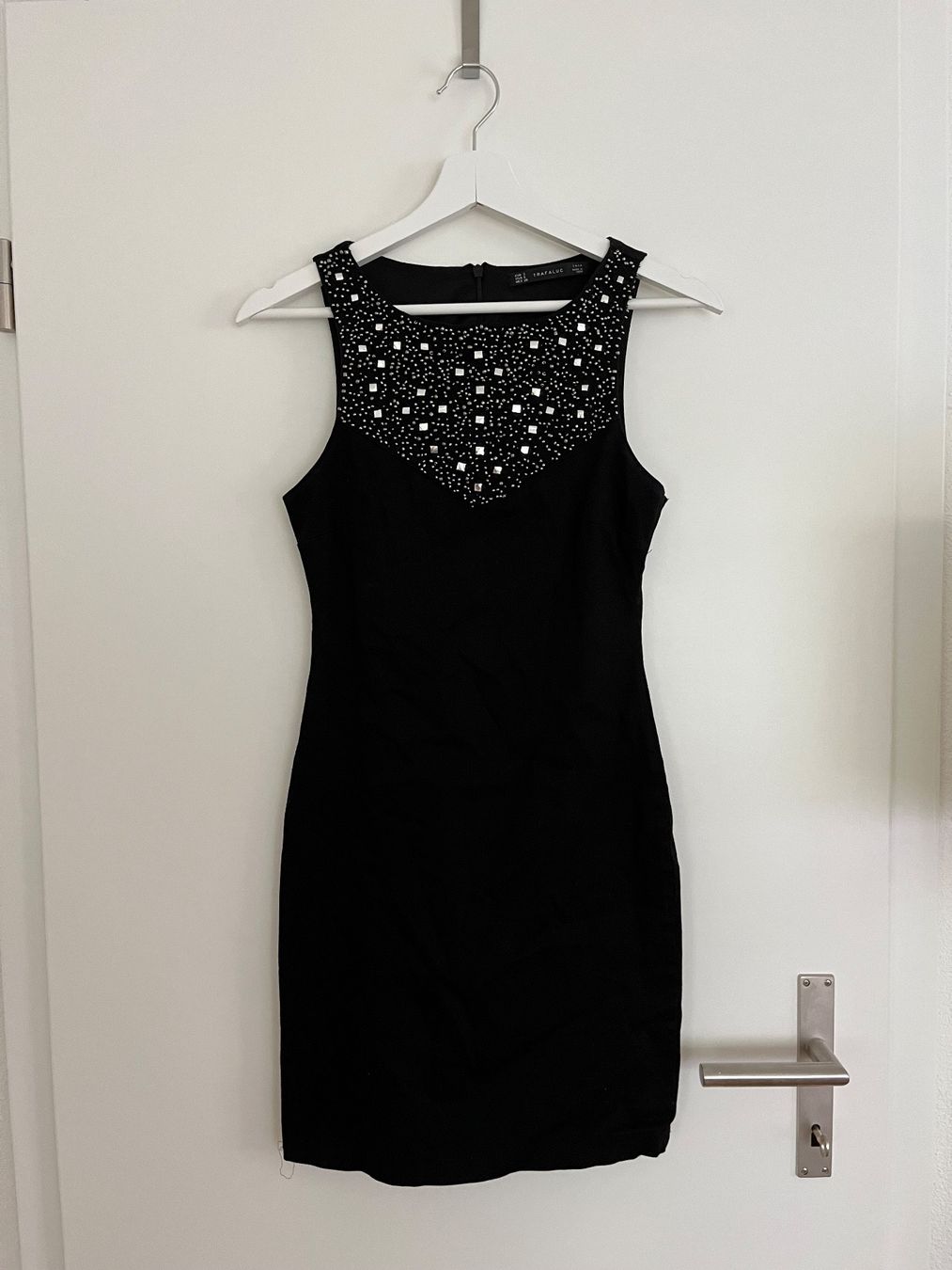 Vestiti: Cocktailkleid – Usato da Fislisbach venduto da den_dzl9