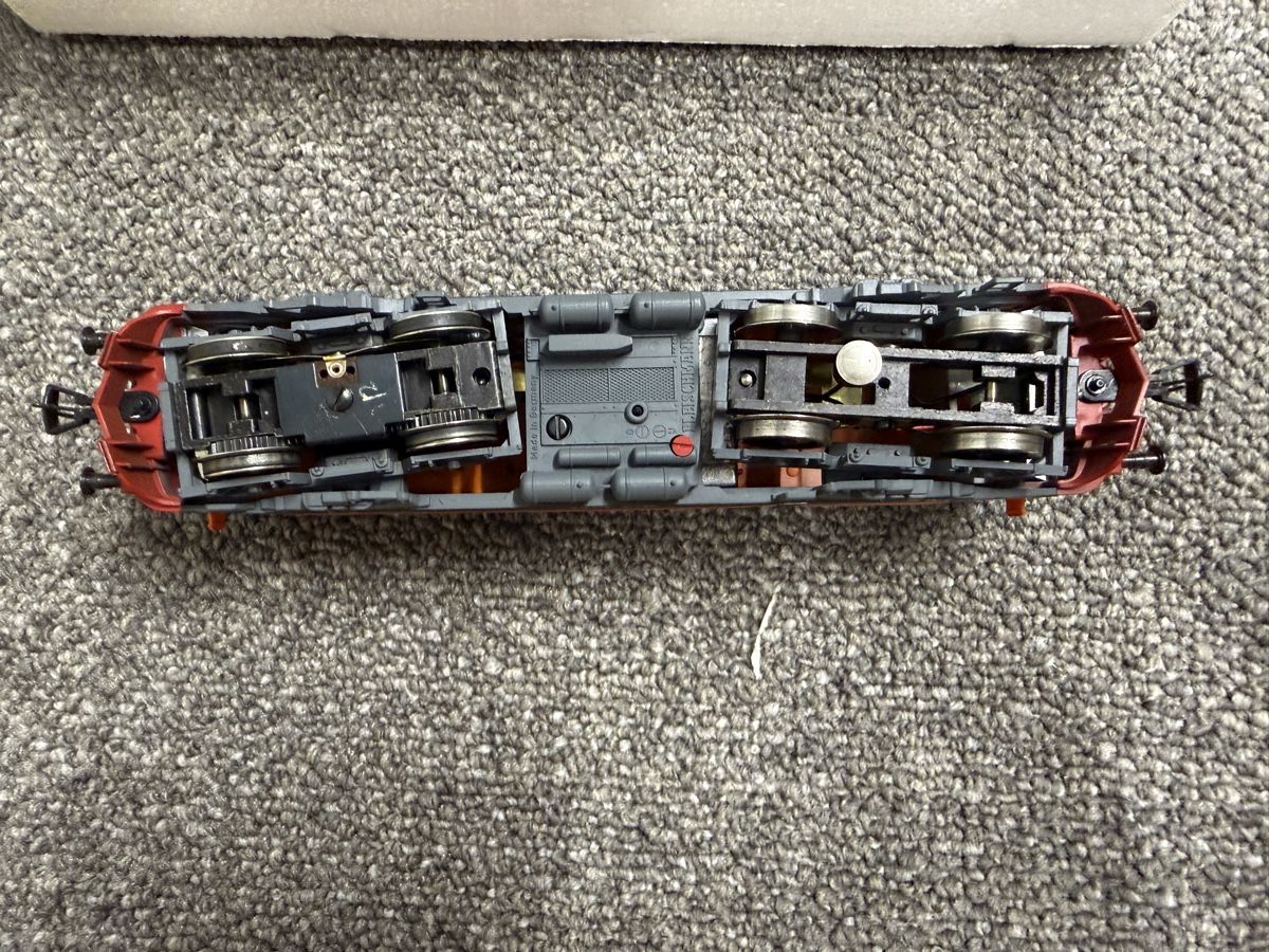 Fleischmann Modelleisenbahnen: Elektrolokomotive RC 21091 Fleischmann  – Gebraucht aus Berikon von TopLok 6